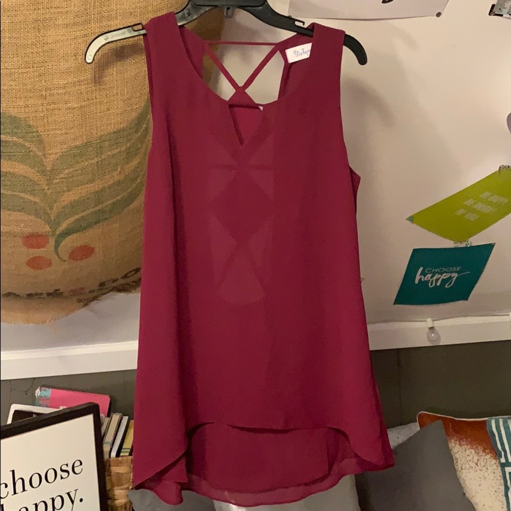 Plum cut-out back tunic tank; S; 🌼boutique buy🌼
